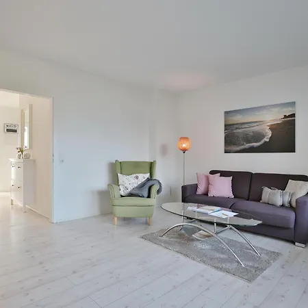 Haus Oceanfront, 9