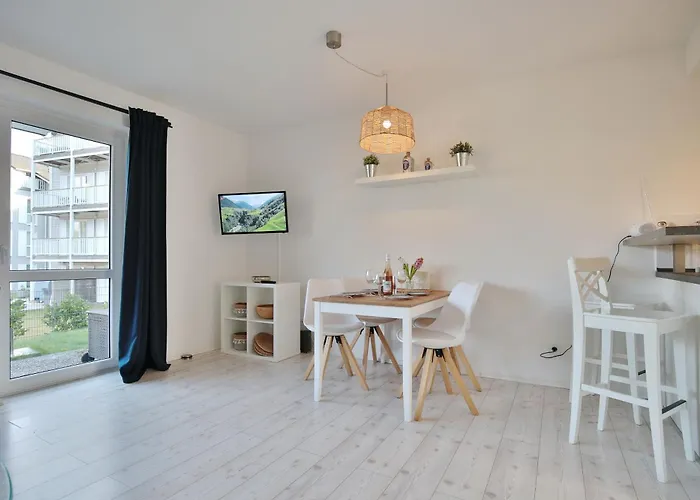 Haus Oceanfront, 9 *